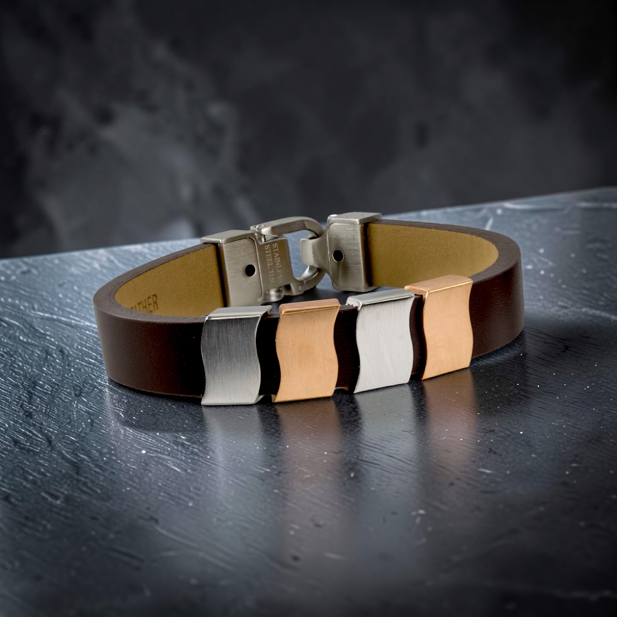 Lederarmband braun mit silber und roségoldenen Elementen - Leder mit Edelstahl mattiert
