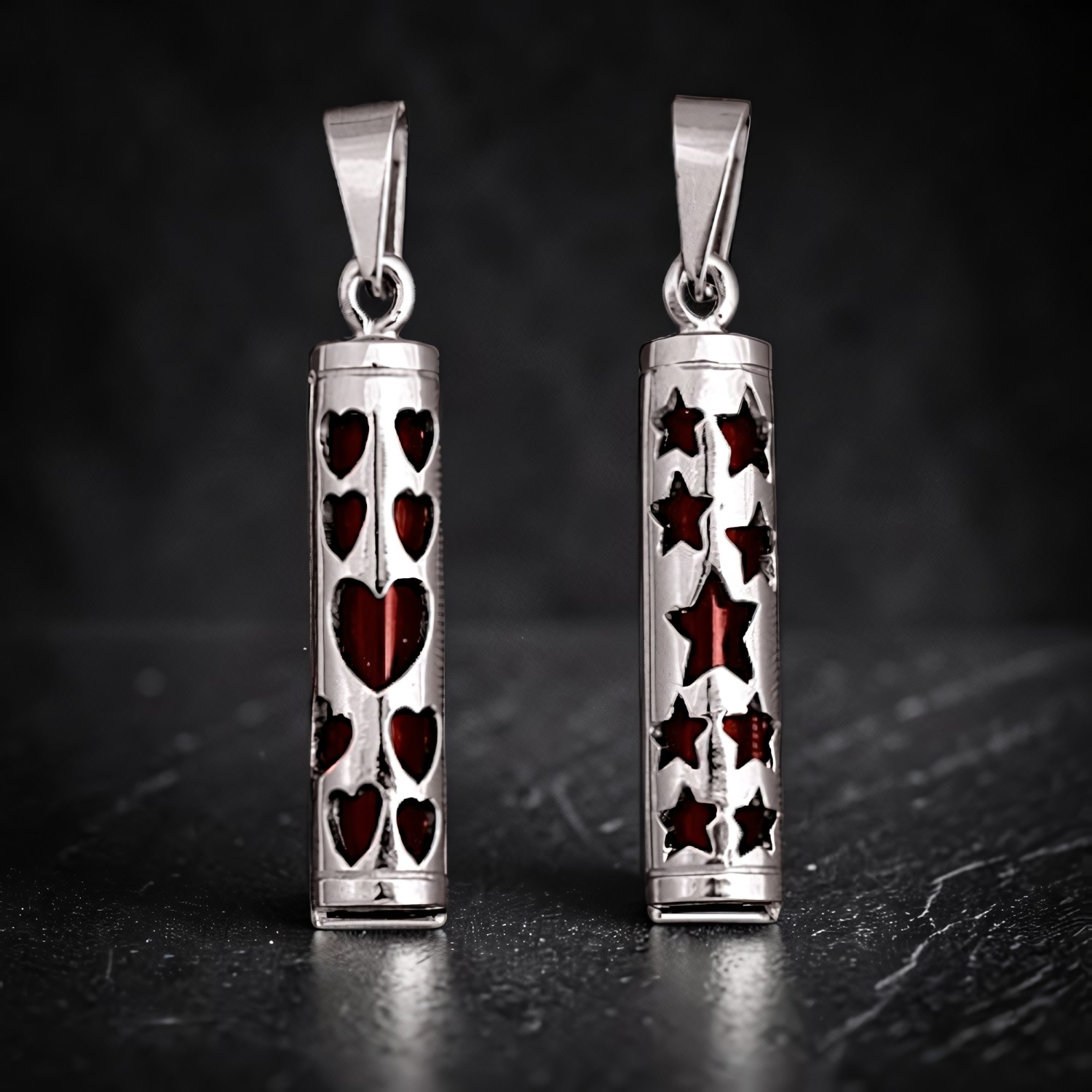 Edelstahlanhänger Red Hearts and Stars