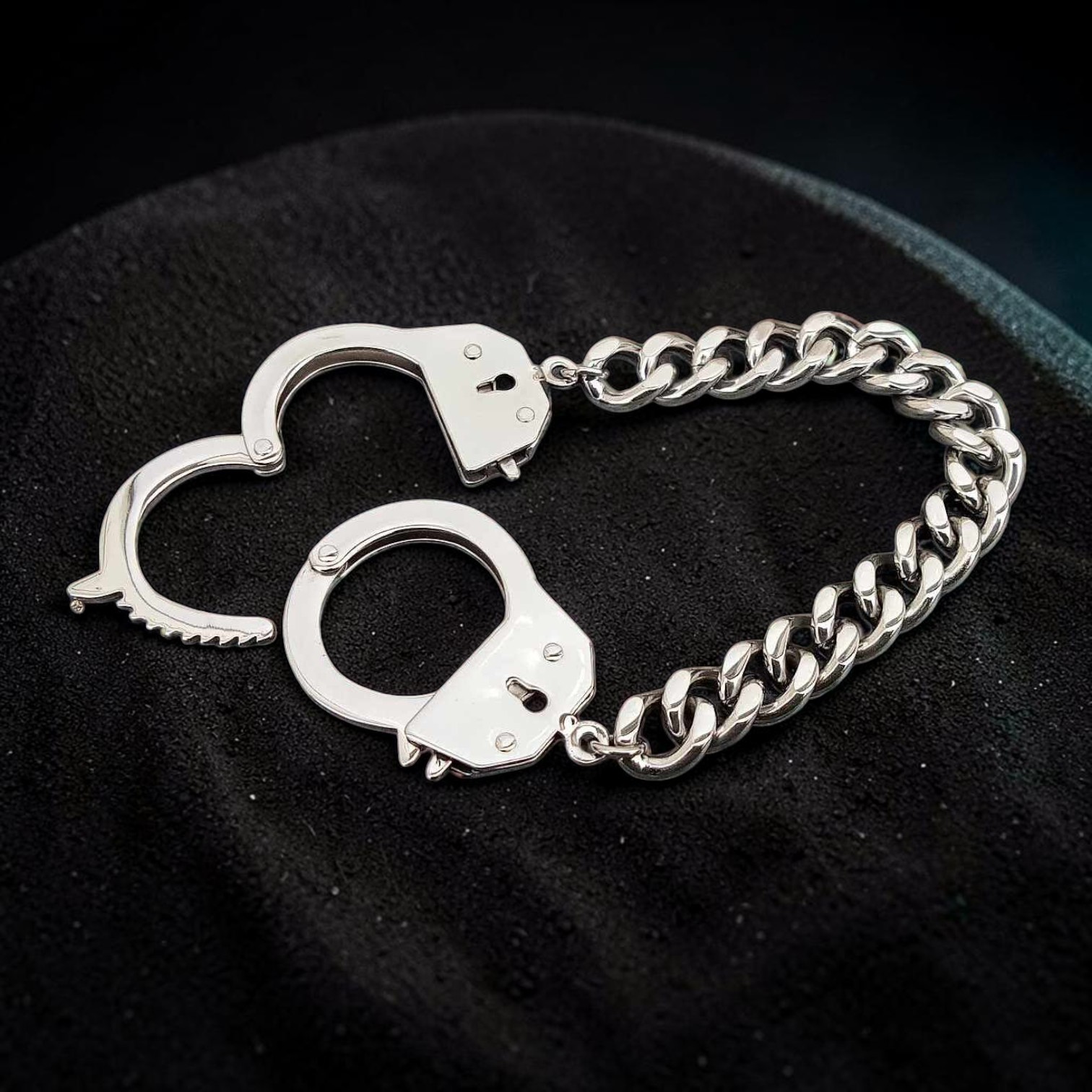 Panzerarmband mit Handschellen Armband silber aus Edelstahl