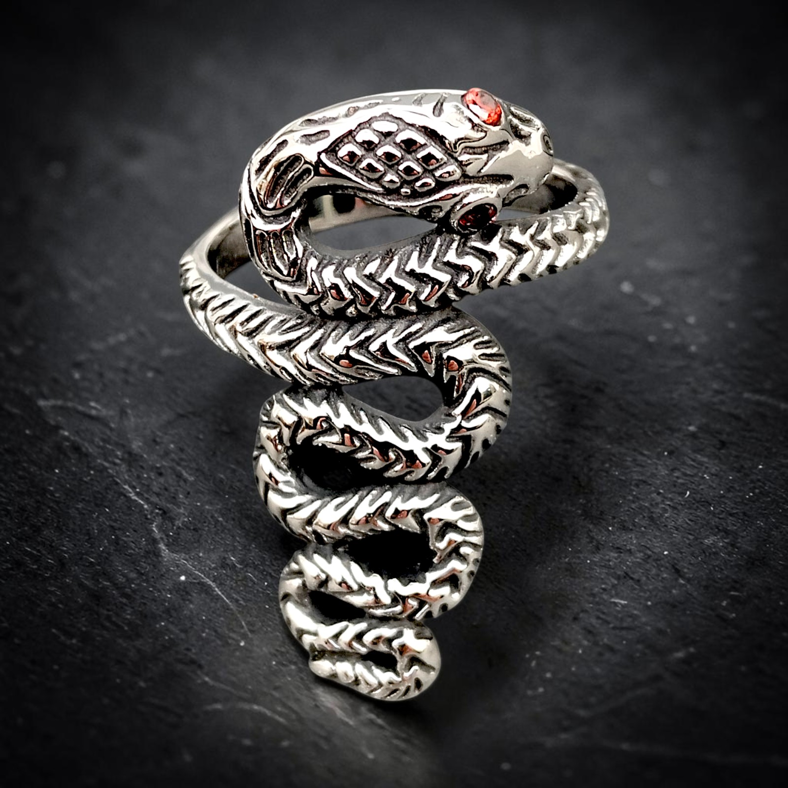 Ring Große Schlange aus Edelstahl, silberfarben mit Zirkonia, 31 mm breit