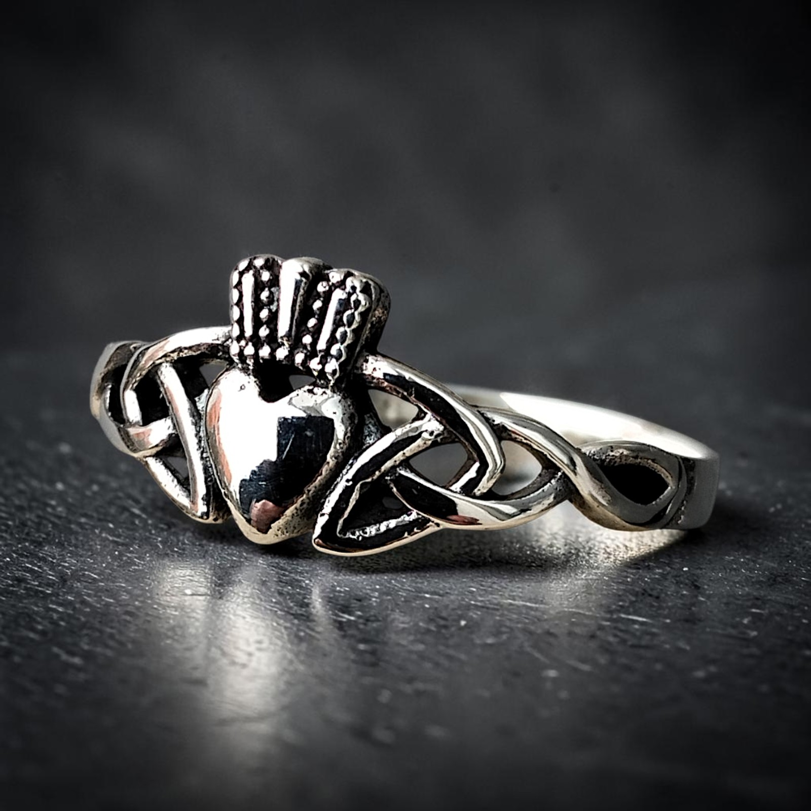 Filigraner Ring Claddagh mit Herz Krone Hände - 925 Sterling Silber
