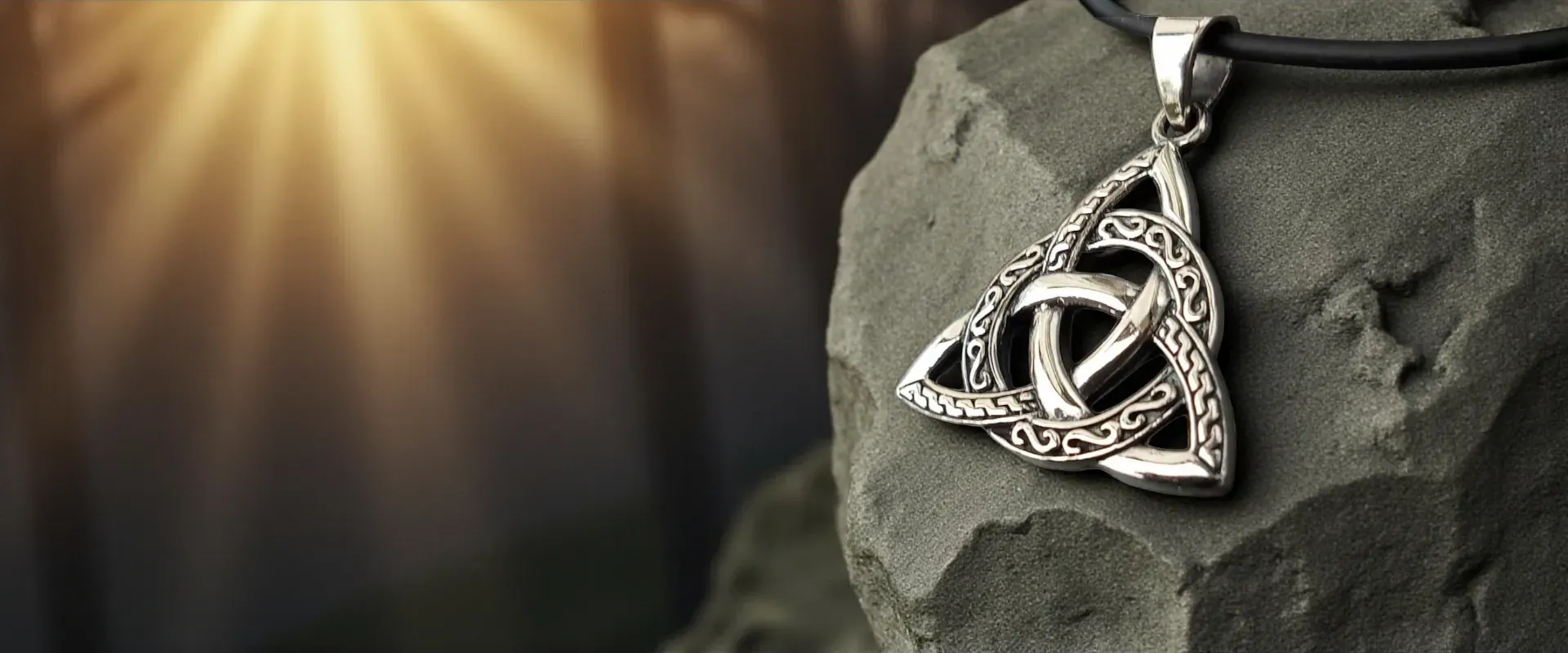 keltischer-knoten-schmuck-hero
