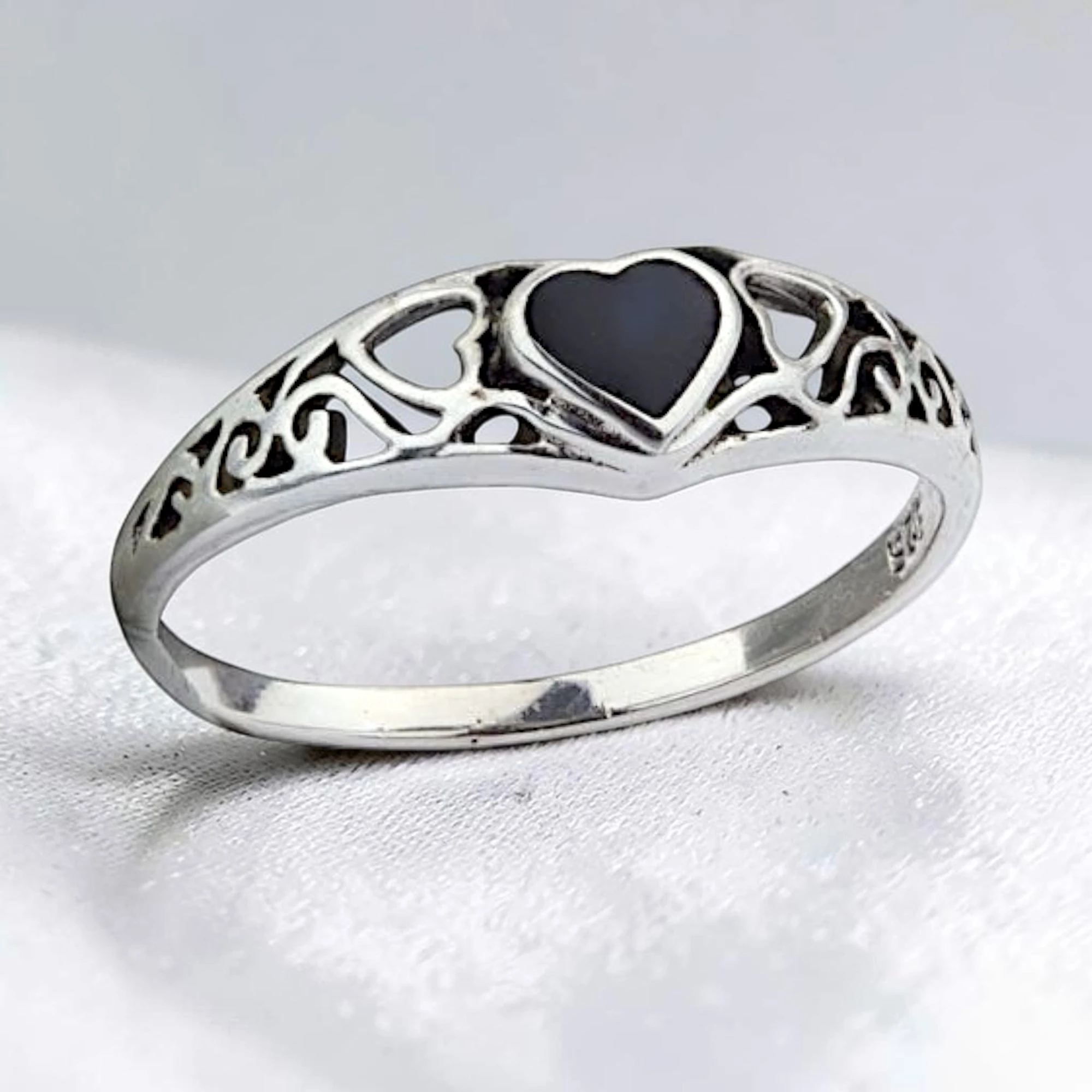 Ring schwarzes Herz Black Heart - 925 Sterling Silber mit Onyx