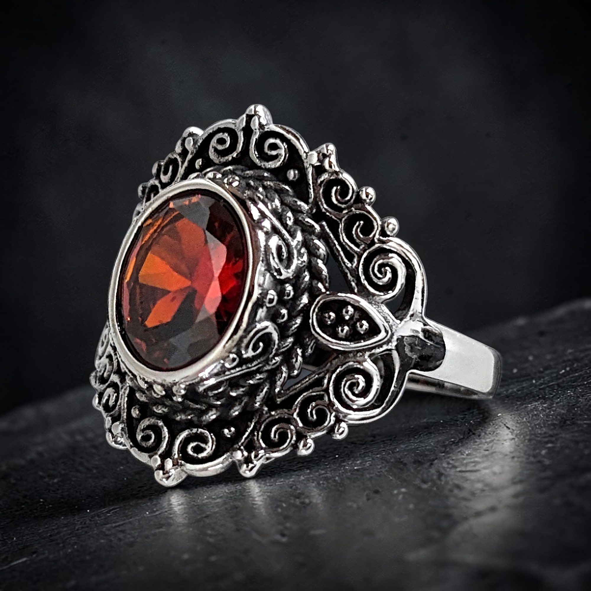 Ring Red Ornament aus Edelstahl – Toms-Silver Schmuck