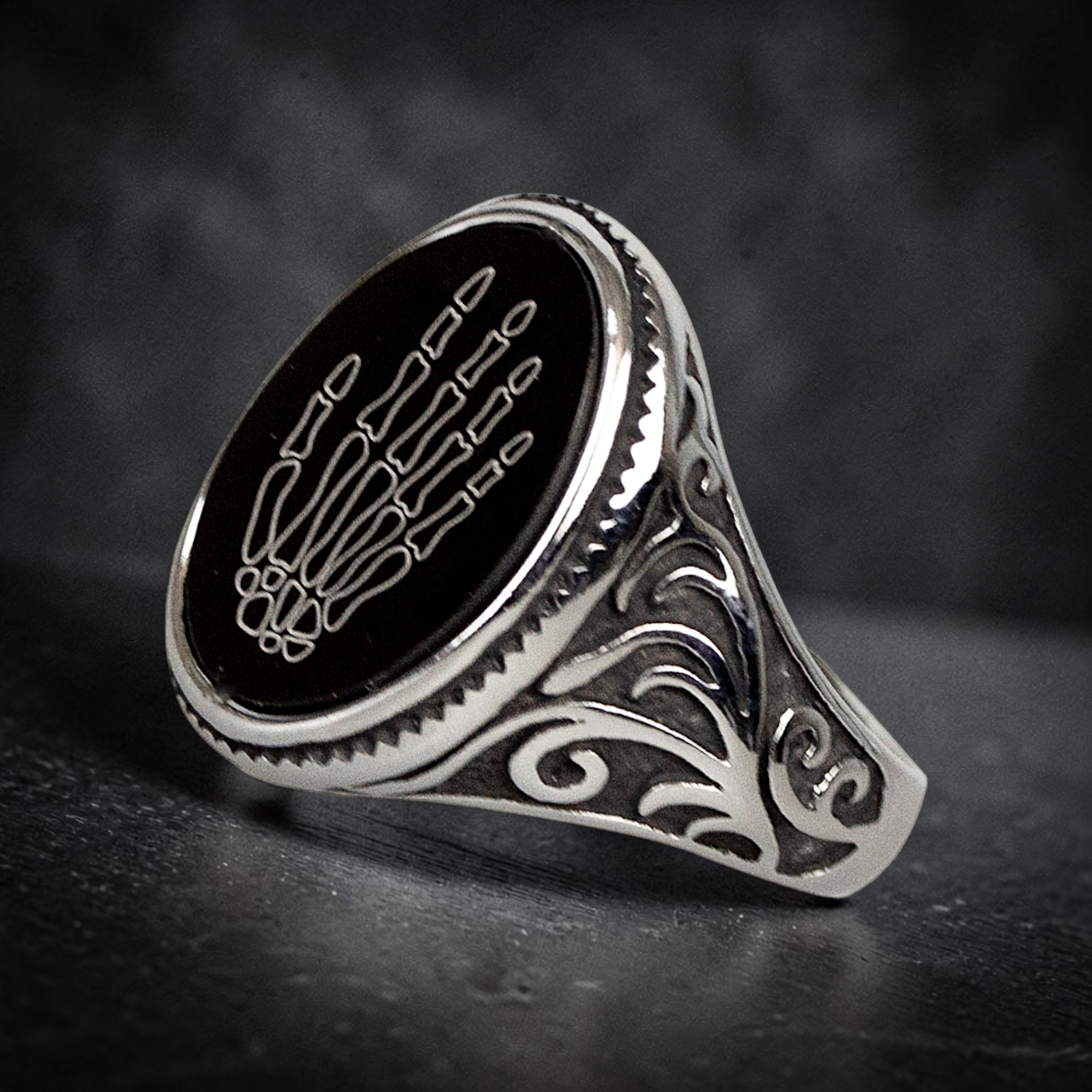 Ring Skelett Hand aus Edelstahl – Toms-Silver Schmuck