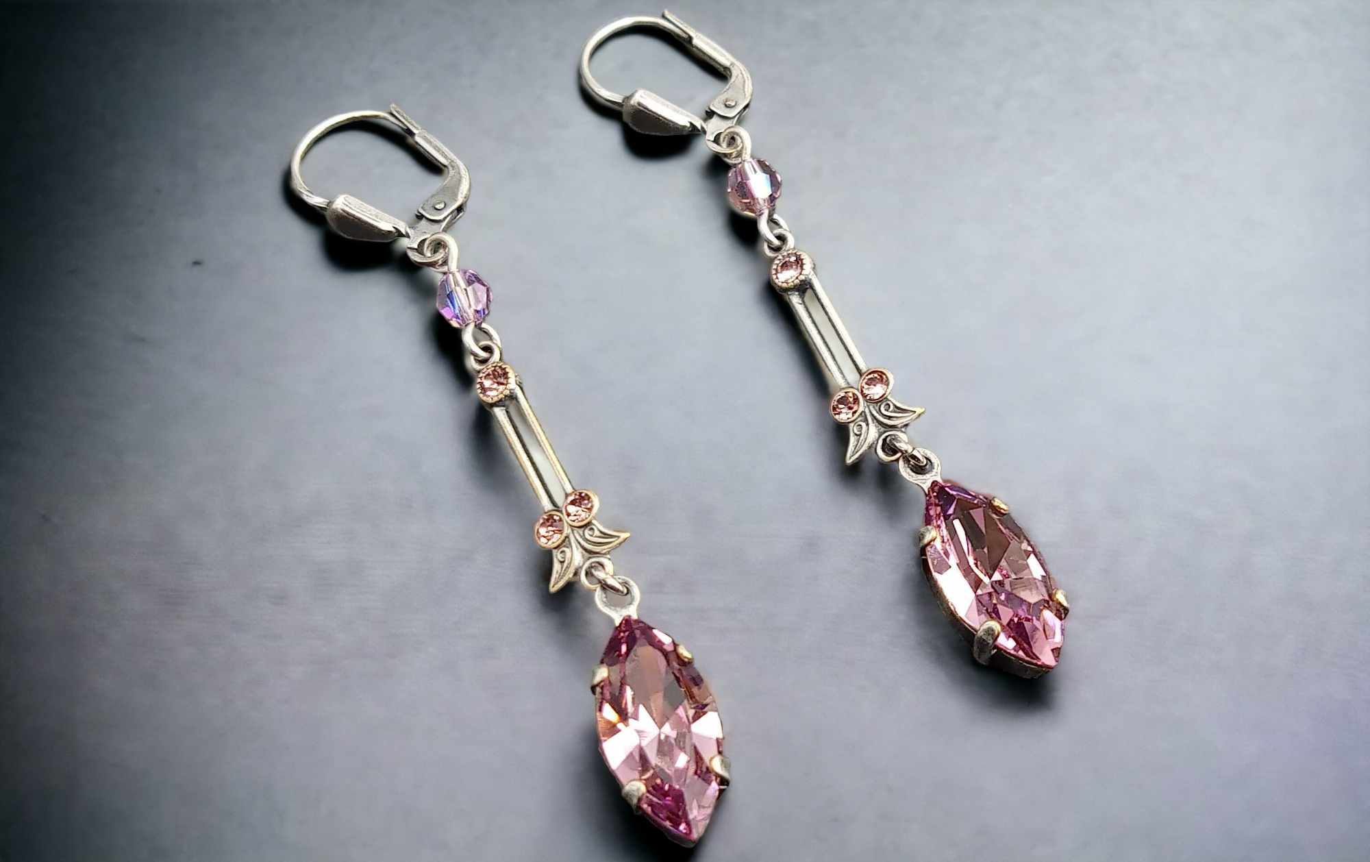 Filigrane Ohrringe silber mit rosa Steinen Kristall Ohrhänger Antique Pink Art Déco