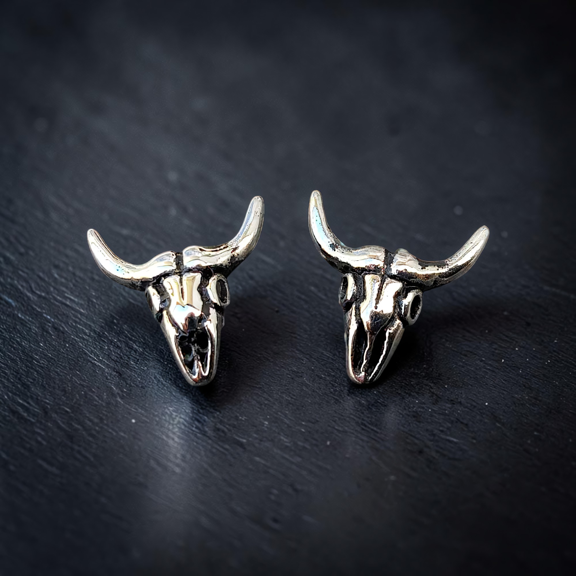 Stierschädel Ohrstecker Stier Ohrringe Büffel aus Edelstahl