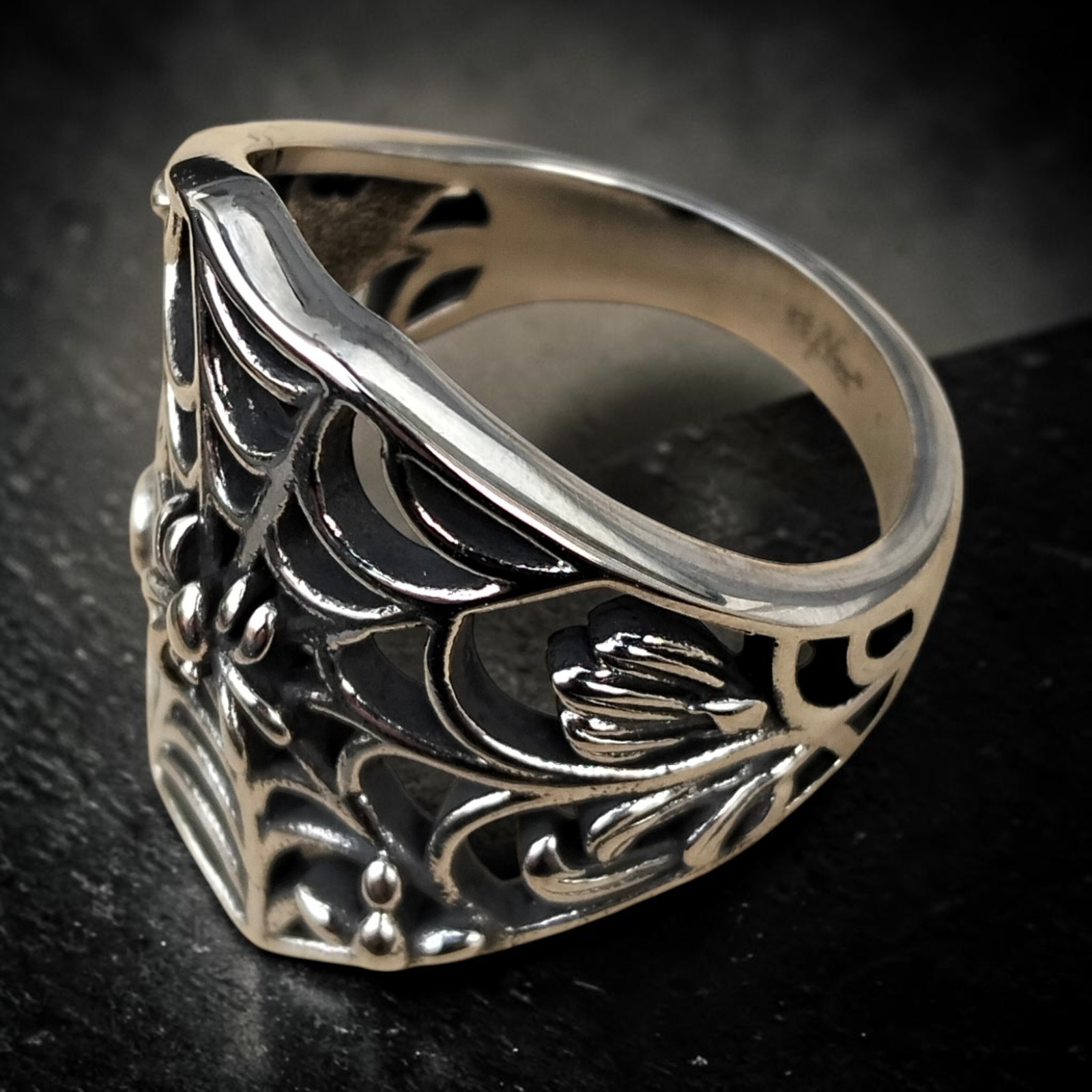 Ring Spinnennetz aus Edelstahl, silberfarben