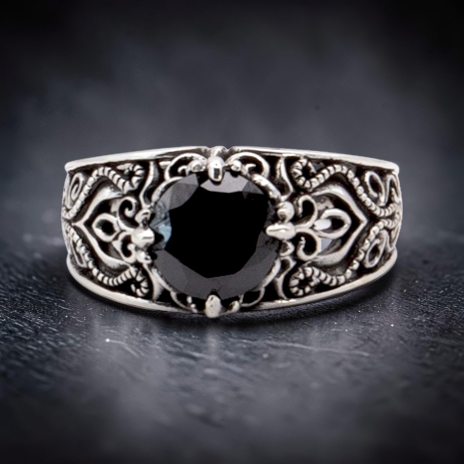 Ring The Queen's aus 925 Silber – Toms-Silver Schmuck