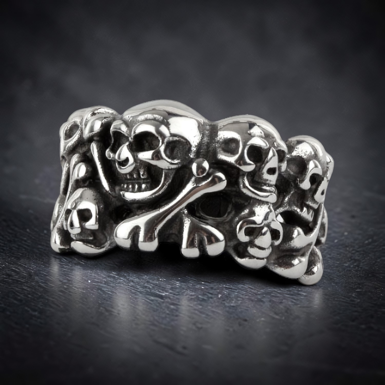 Ring Skulls aus Edelstahl – Toms-Silver Schmuck