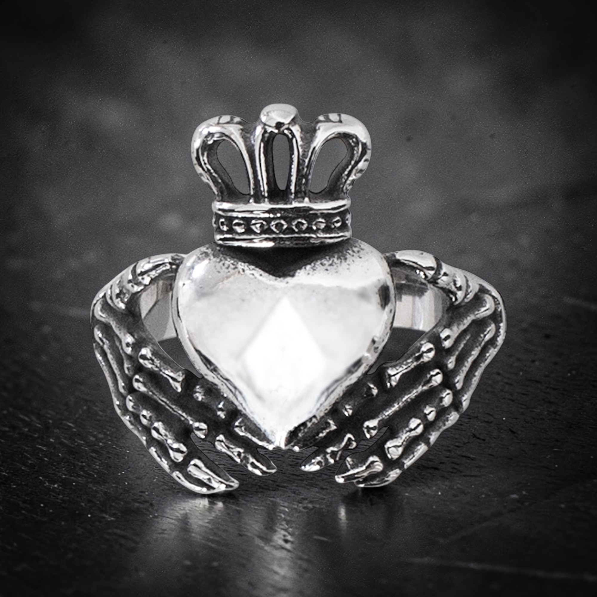 Ring Claddagh aus Edelstahl – Toms-Silver Schmuck