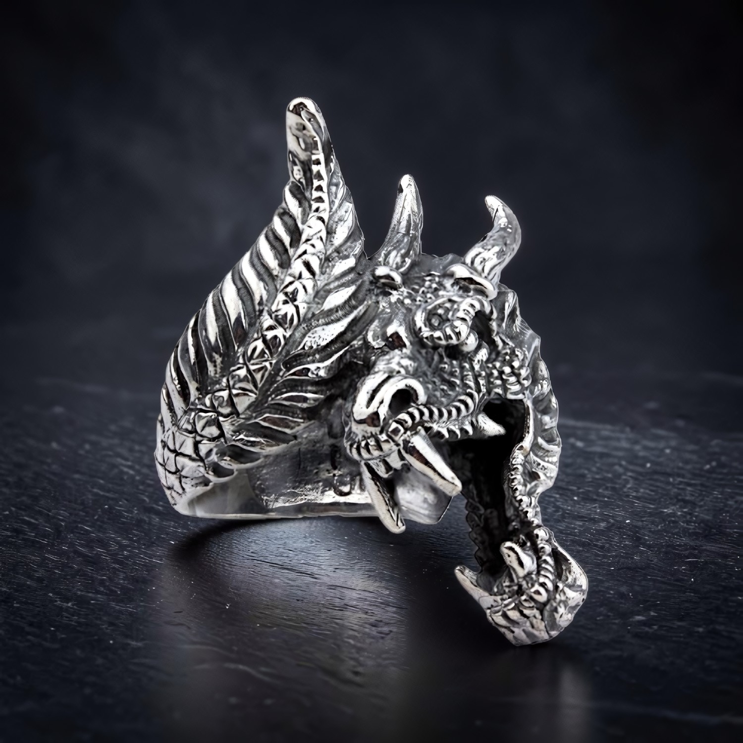 Ring Drache aus Edelstahl – Toms-Silver Schmuck