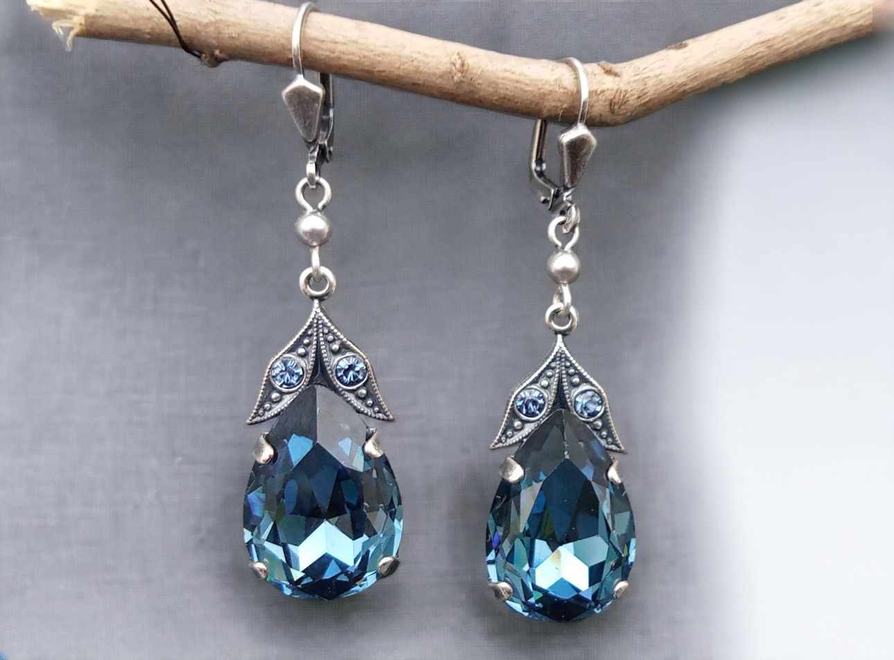 Ohrringe Tropfen Silber mit blauen Steinen Kristall Ohrringe Denim BlueOhrringe Tropfen Silber mit blauen Steinen Kristall Ohrringe Denim Blue