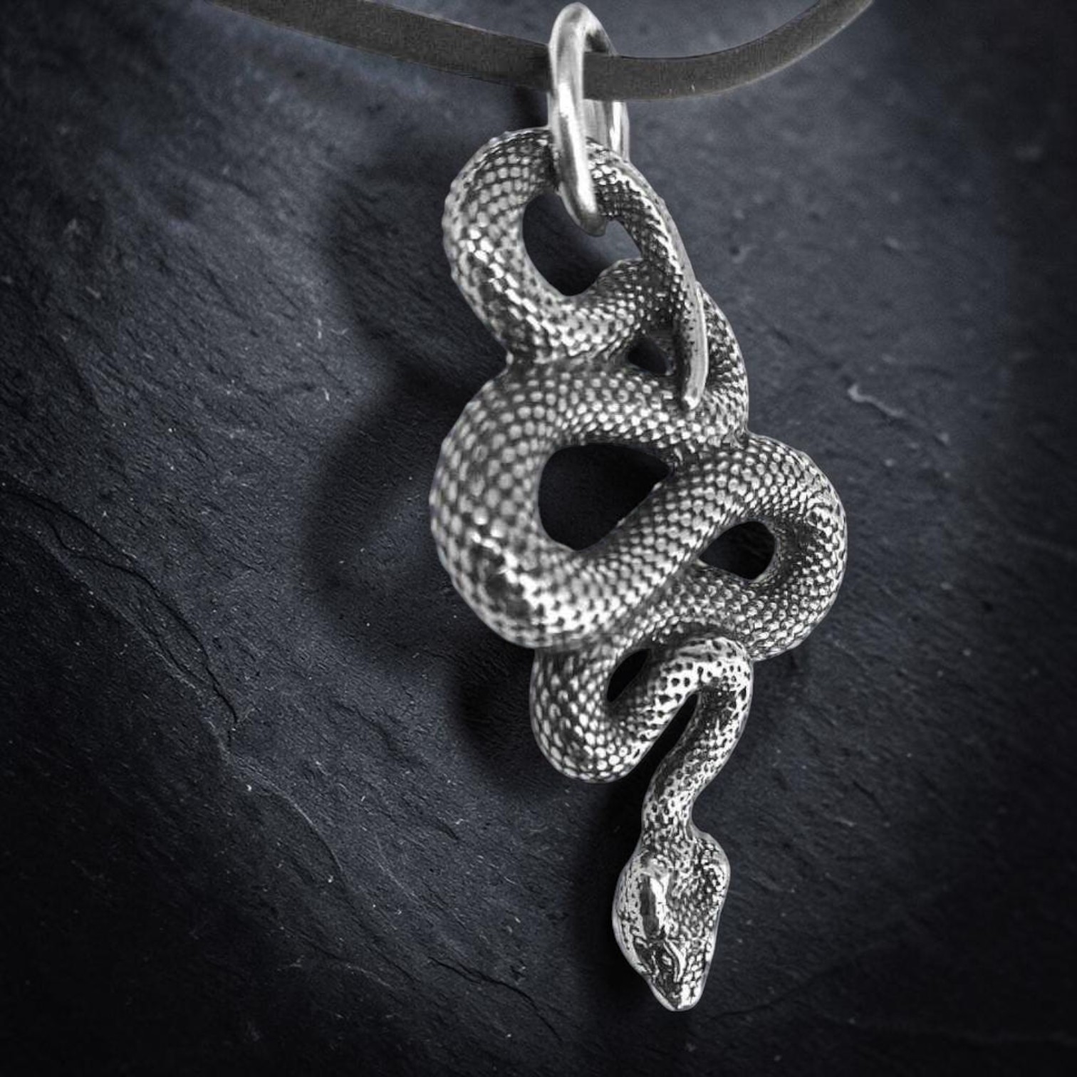 Schlange Anhänger Viper aus Edelstahl