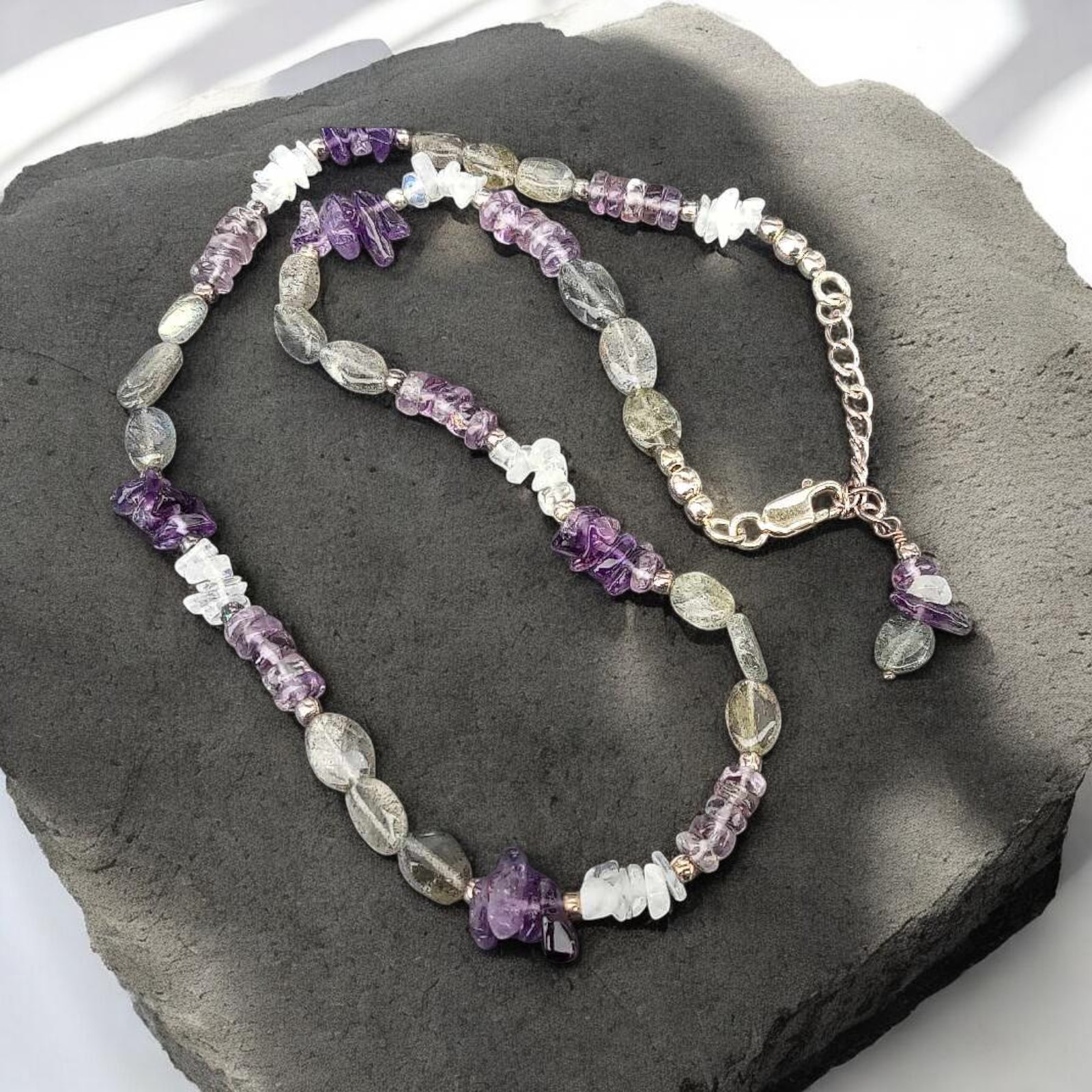 Kette mit Labradorit und Amethyst aus 925 Sterling Silber