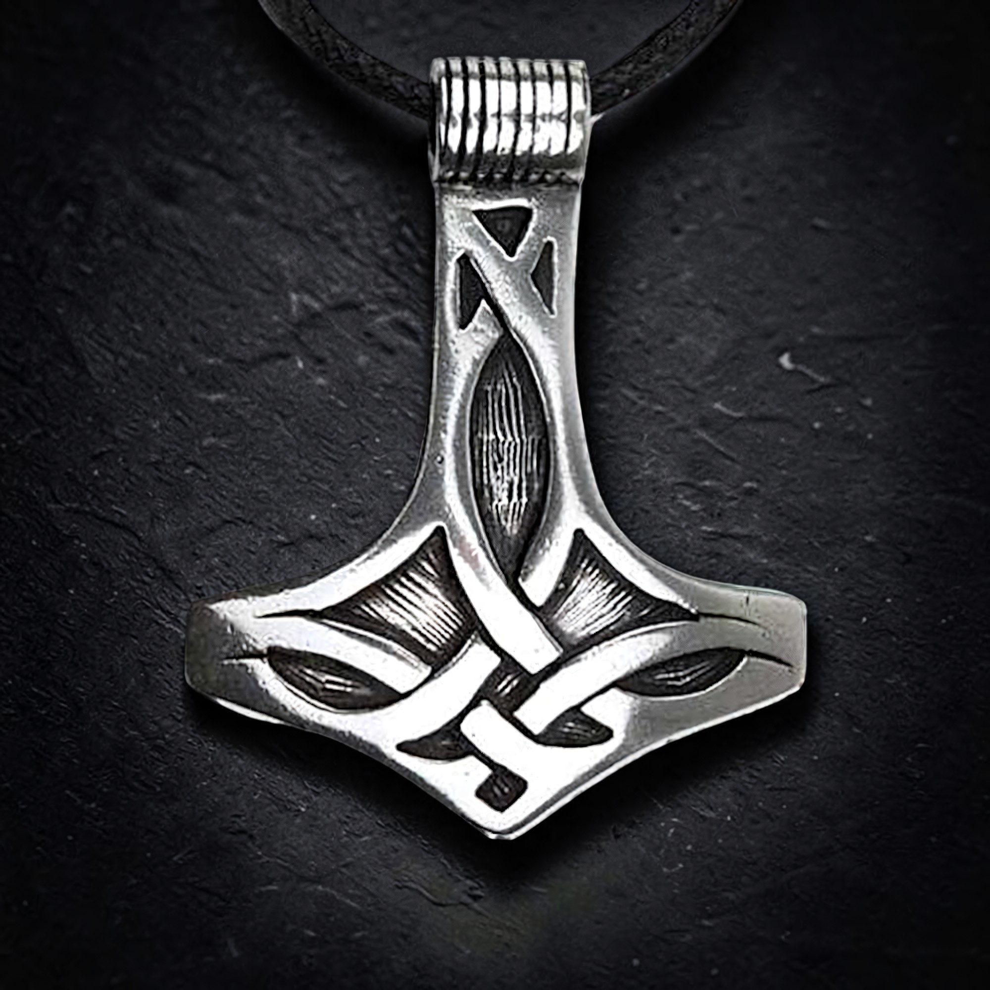 Thors Hammer Silber 925 Anhänger mit keltischen Knoten