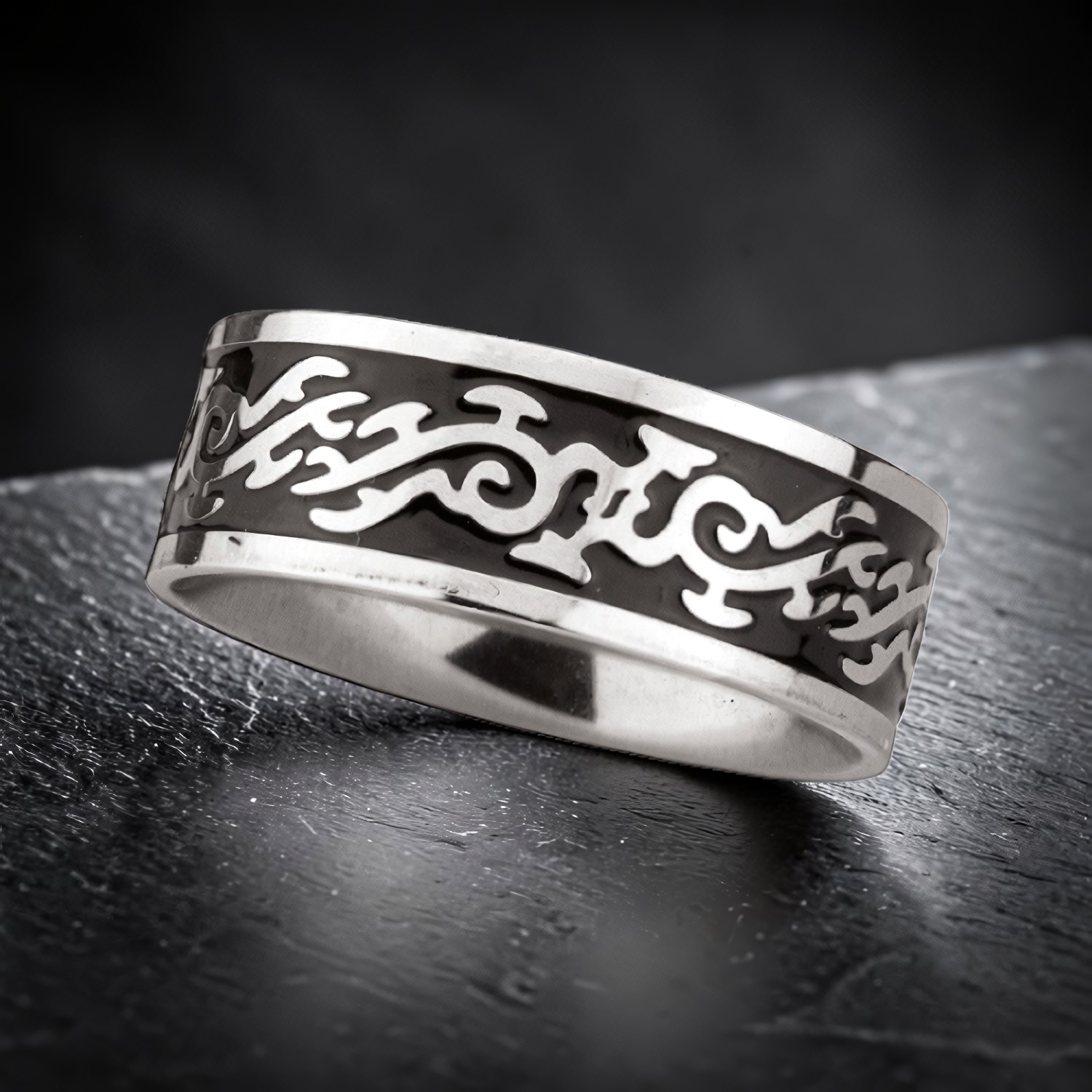 Ring Silver Lines on Black aus Edelstahl – Toms-Silver Schmuck