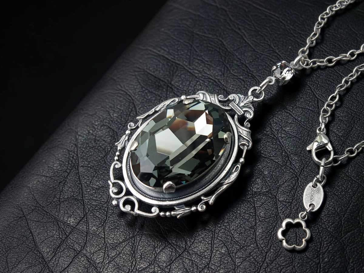 halskette-silber-grauer-stein-kristall-black-diamond-anhaenger-gothic-kk8636030-_07