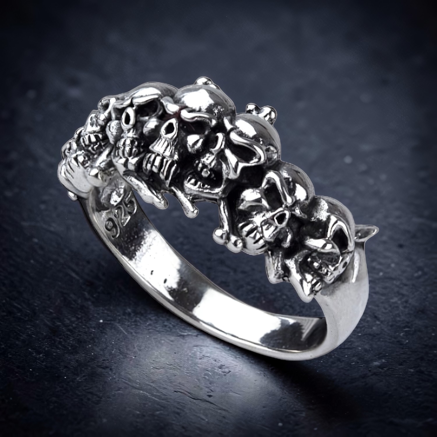 Ring Skulls aus 925 Silber – Toms-Silver Schmuck