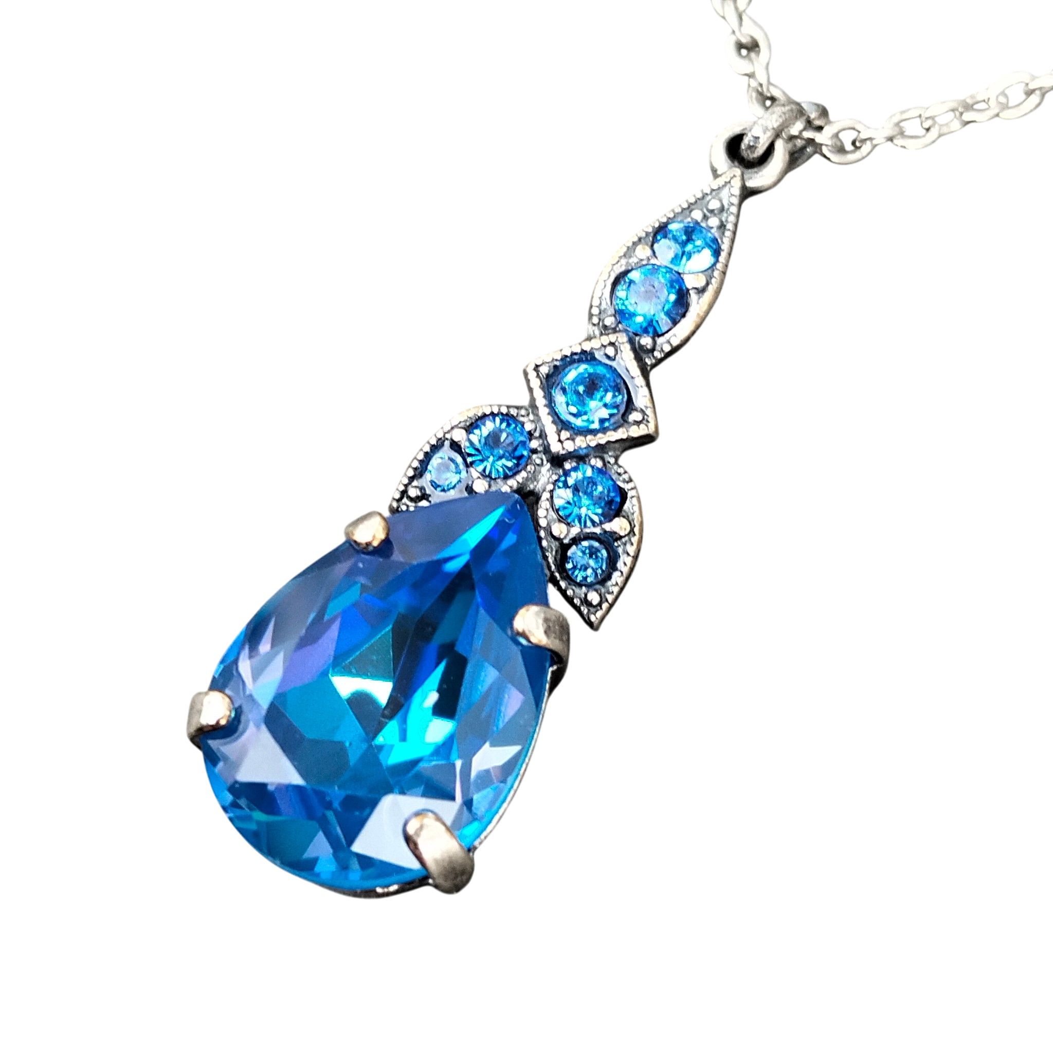 Blaue Tropfen-Halskette mit Kristallglas aus Österreich, versilbert, von Krikor