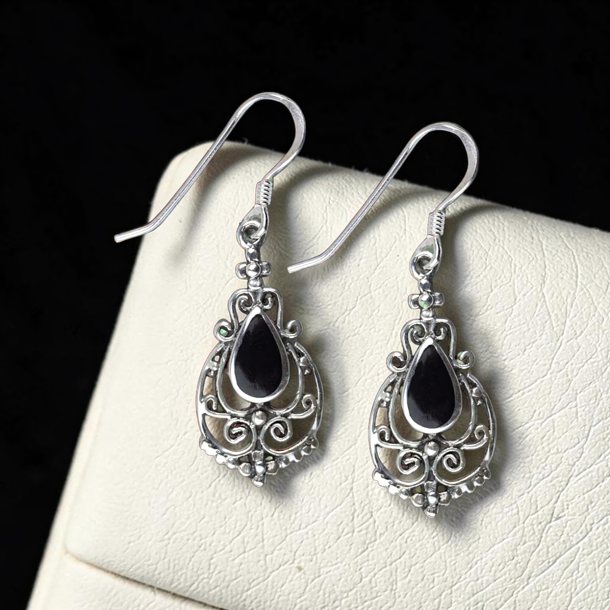 Gothic Ohrhänger Ornament aus 925 Sterling Silber mit schwarzen Steinen aus Onyx
