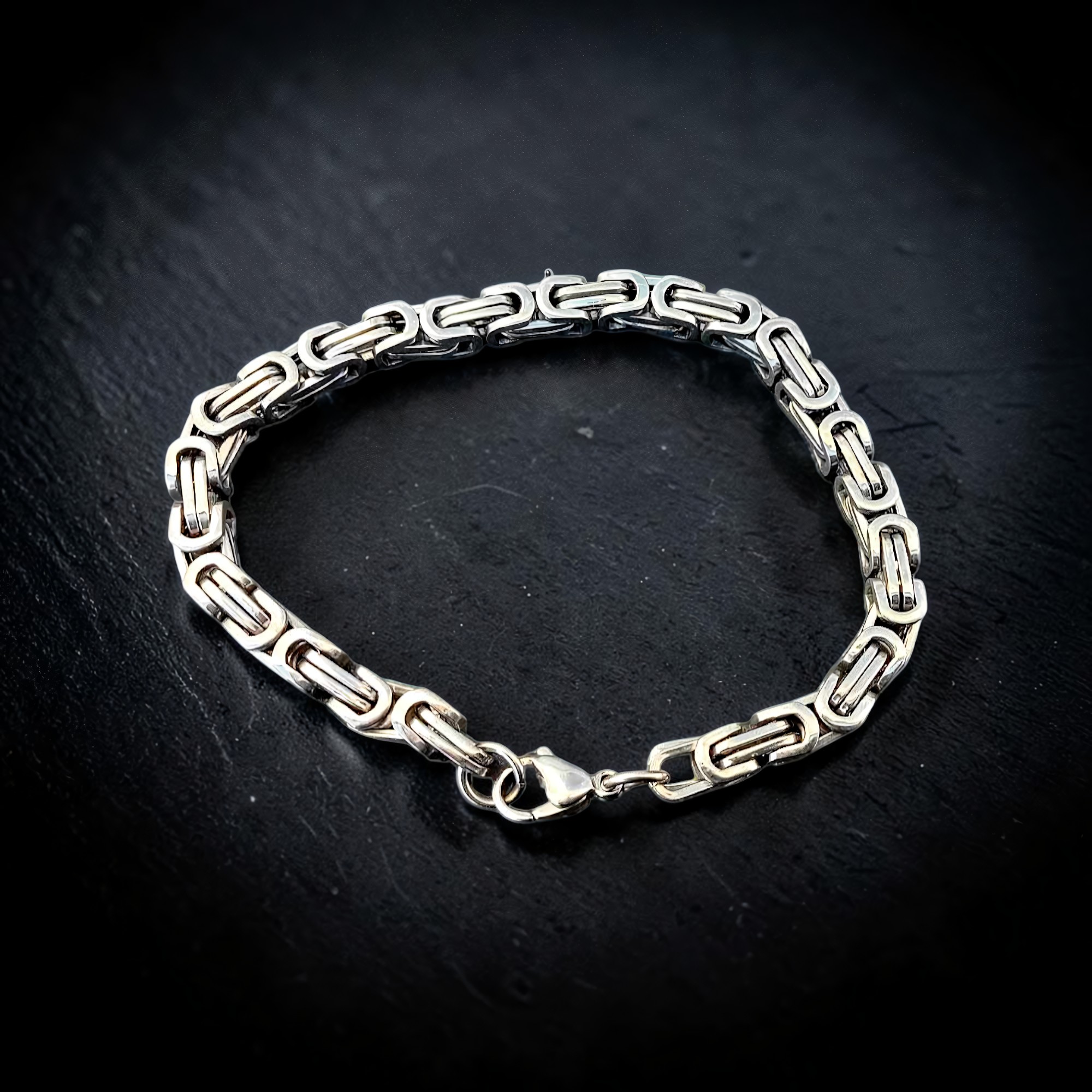 Eckiges Armband Königskette aus Edelstahl.