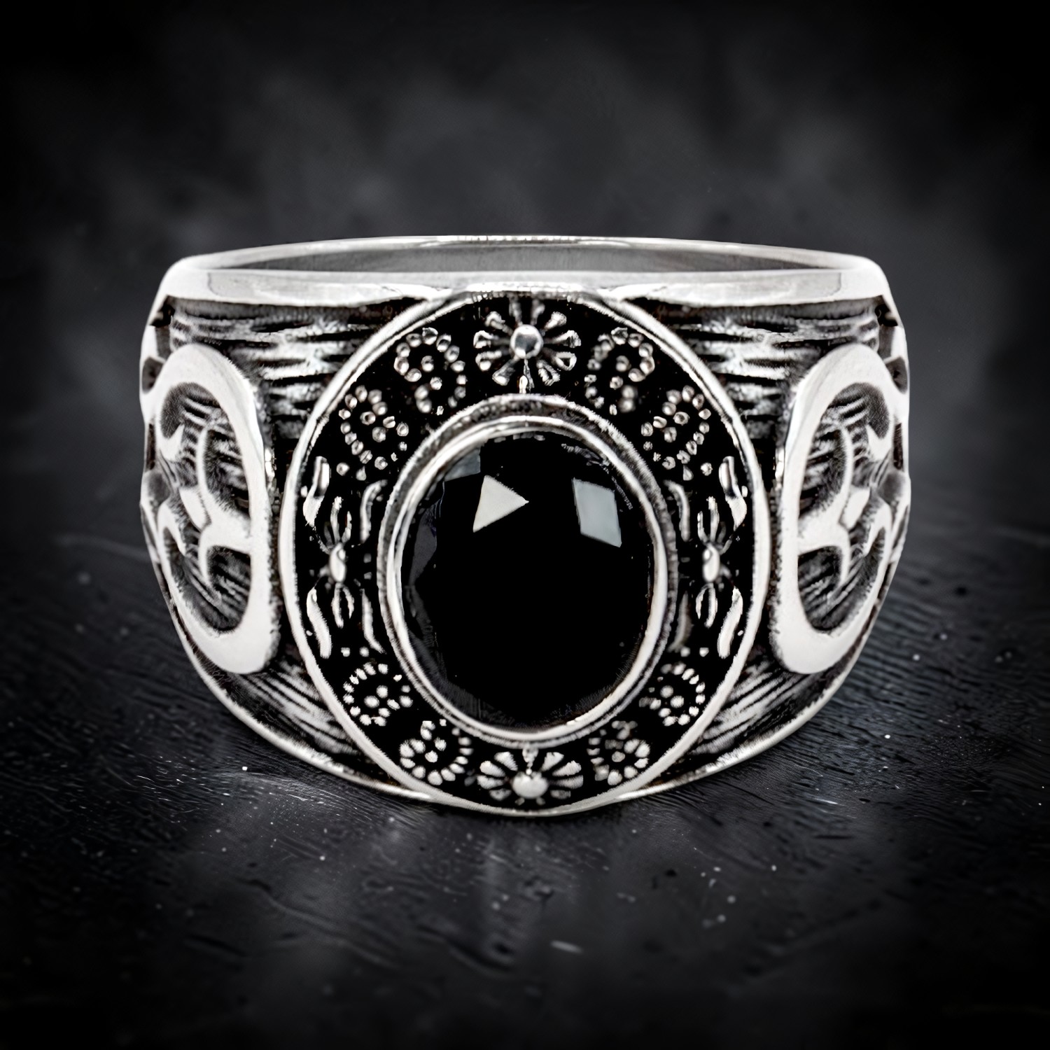 Ring Victorian Gothic aus Edelstahl – Toms-Silver Schmuck