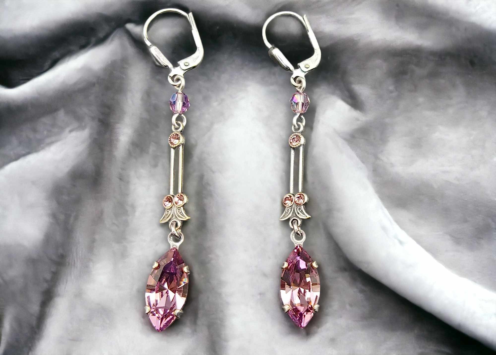 Exquisite Jugendstil-Ohrhänger "Filigran Navette" mit Kristallglas Antique Pink, perfekte Wahl für romantische Outfits