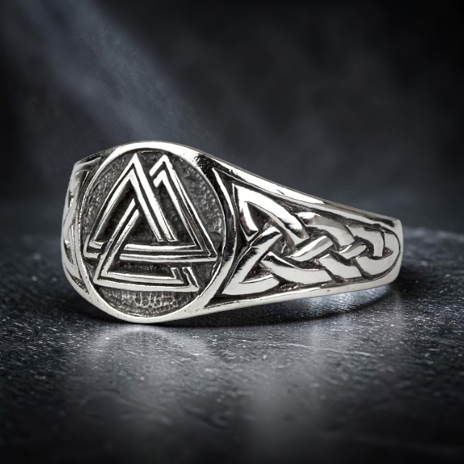 Ring mit Valknut aus 925 Sterling Silber, ca. 1,2 cm breit