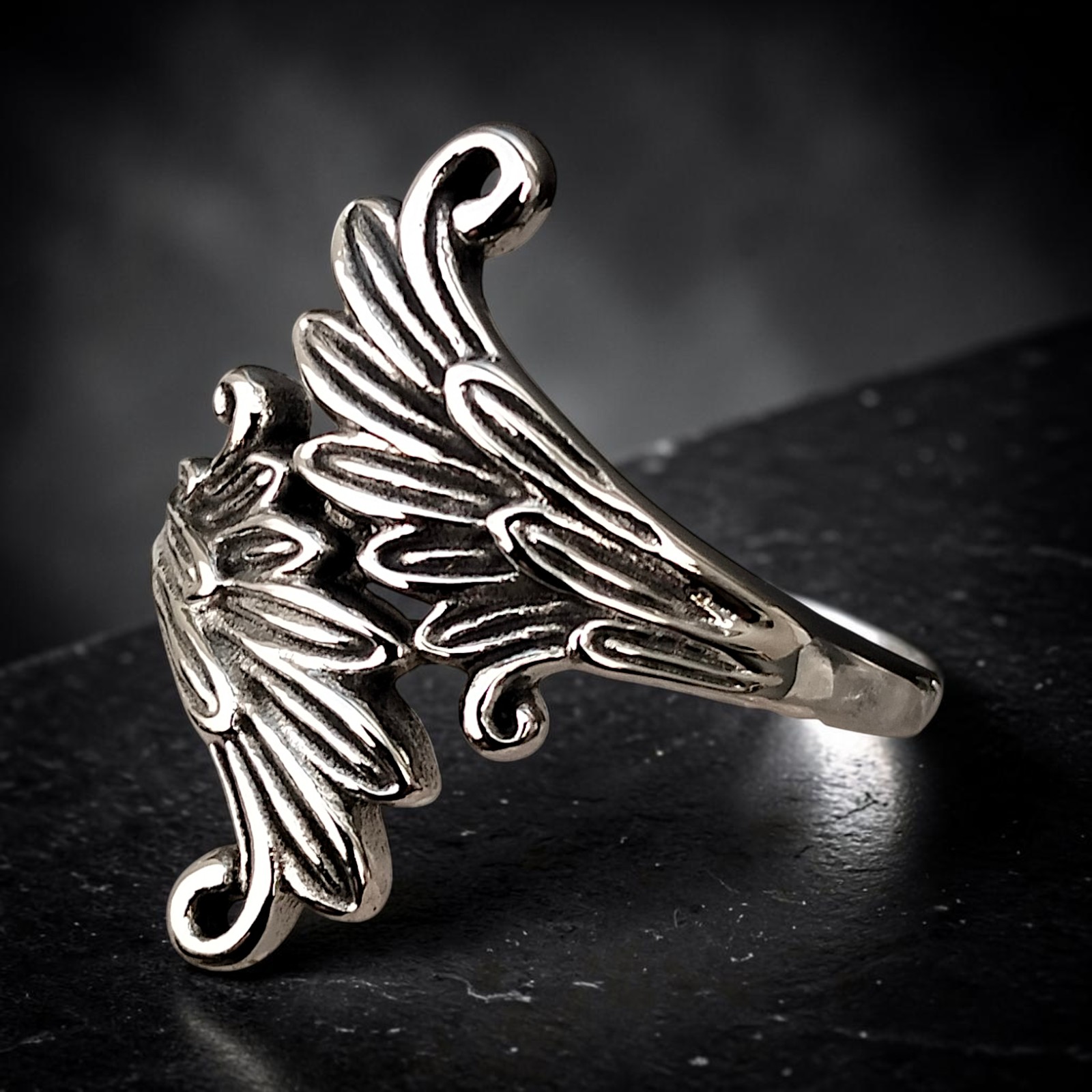 Ring Mirrored Wings aus Edelstahl, silberfarben