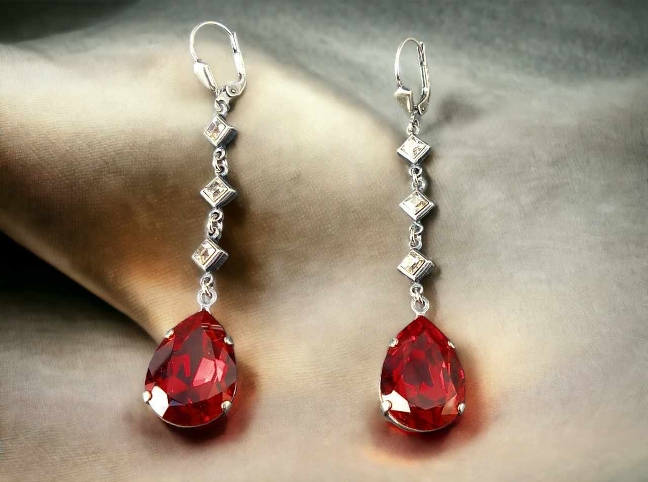 Kristall Ohrhänger silber mit roten und weißen Steinen Tropfen Ohrringe Ruby Vintage