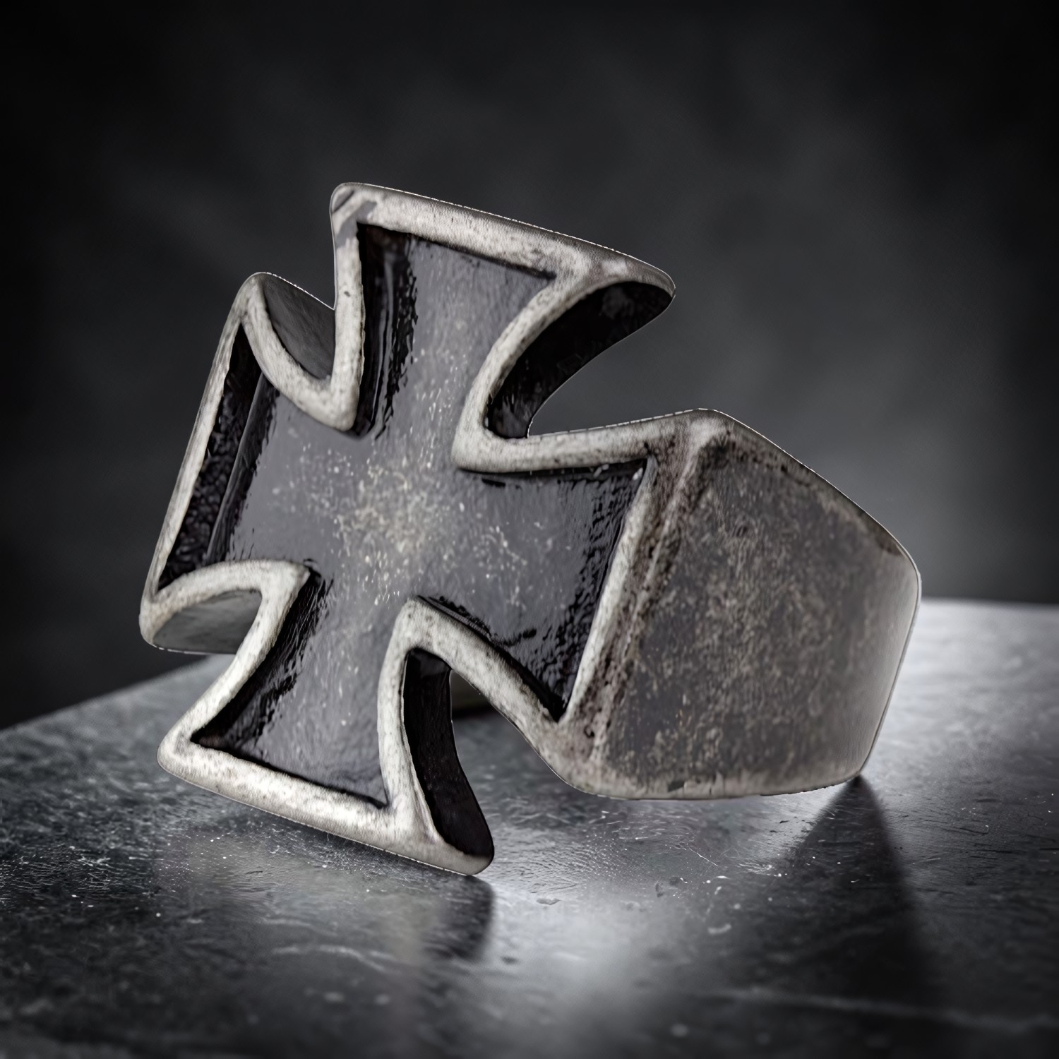 Ring eisernes Kreuz aus Edelstahl – Toms-Silver Schmuck