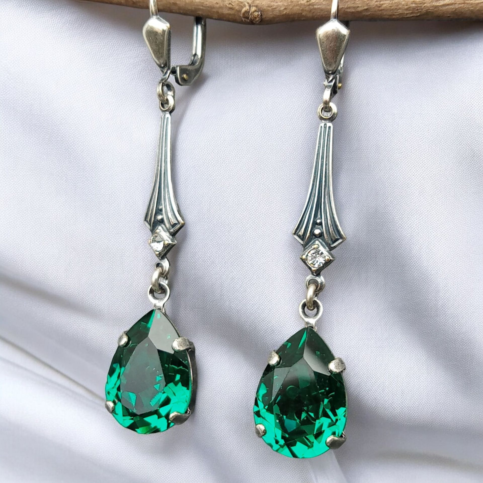 EVER FAITH Damen Ohrringe – Strass Tropfen Ohrhänger, Silberfarben, 6 Cm, Für Hochzeit & Abend